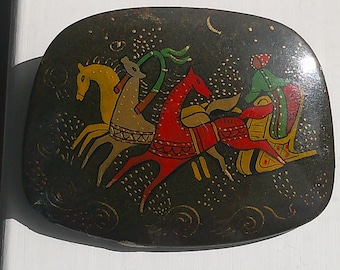 Vintage Russian Lacquer Brooch Hand Painted Troika 3 Horse Sleigh Folk Art Pin