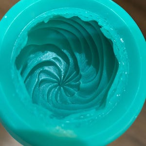 Piped Frosting Icing Swirl *New Improved Version* 4 sizes to choose from Silicone Mold-Faux Resin Soap Candle Making Baking Mold Ice Cream