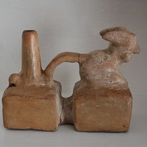 Authentic Pre-Columbian Monochrome WHISTLING Stirrup Artifact Vessel Moche Culture ca. 400-700 CE Peru Authentic Pre-Columbian Artifact