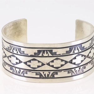 Museum Wide Vintage Navajo Thomas Singer Wave Native American Jewelry Silver Bracelet Old Museum Wide Vintage Navajo Thomas Singer Wave Native American Jewelry Silver Bracelet Old