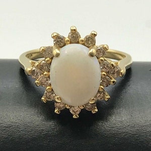 Stunning 14K Yellow Gold Diamond & Opal Cocktail Ring. Size 7 Radiant Opal -Stunning high stetting! fire opal ring