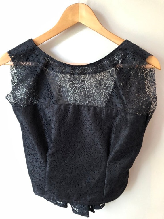 Vintage Black Lace Sleeveless & Backless Blouse