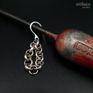 LOOPED CHAIN, mono single earring, unisex goth earring, silver colour dangle earring, mens earring, earring for men or women, avant garde