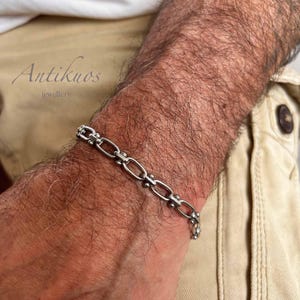Modern Links CHAIN bracelet • Thin modern bracelet • 6 mm Stainless Steel bracelet • Edgy silver tone bracelet • Gift for men and women