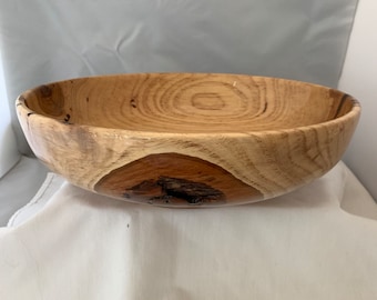 Large Live Edge hand turned Bowl Centerpiece, Yarn Bowl