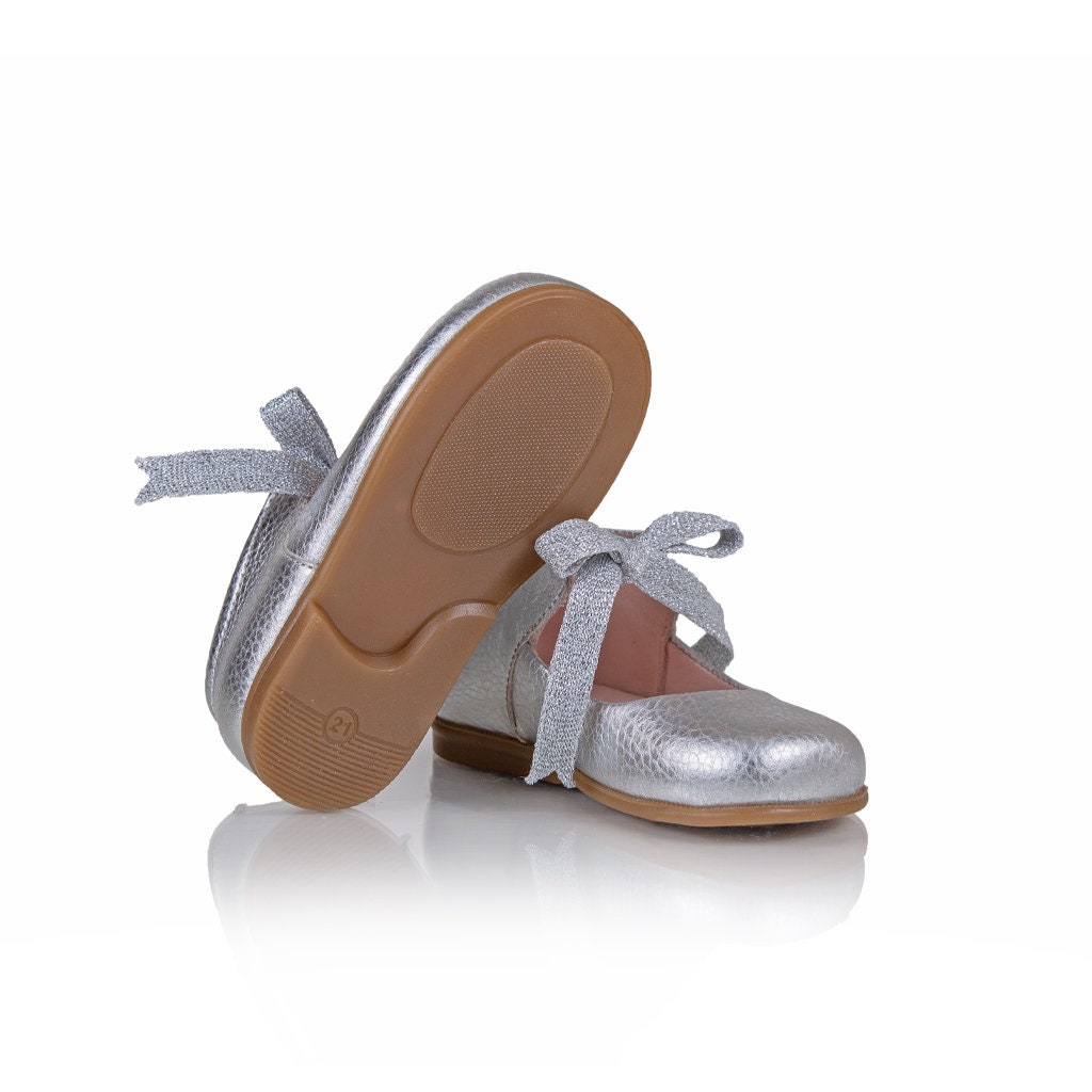 Silver Bow Baby Girl Shoes – Soft Sole Party & Casual Wear