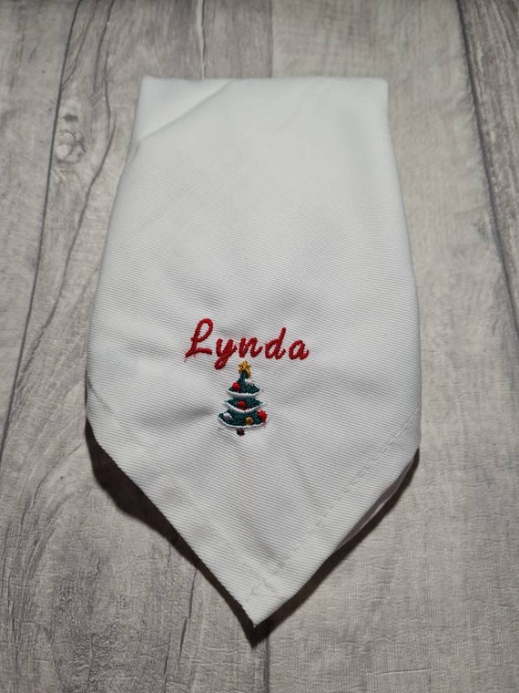 刺繍入りクリスマスツリーのパーソナライズナプキン - Etsy 日本