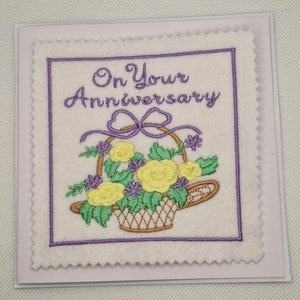 Geborduurde bloemenmandkaart voor jubileum