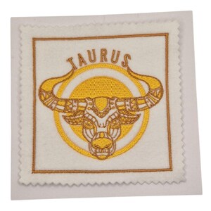 Cartão bordado do signo de Touro