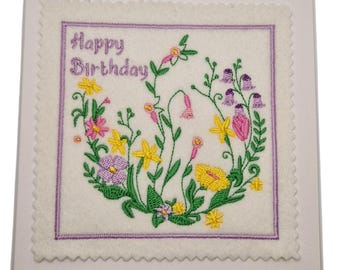 Carte brodée cercle de fleurs d&#39;anniversaire