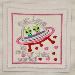 Carte brodée amour extraterrestre