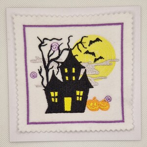 Carte brodée de la maison hantée d'Halloween