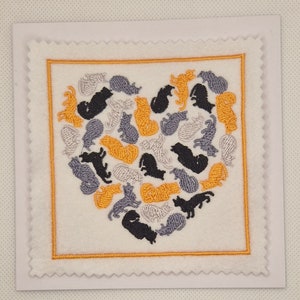 Carte brodée coeur de chat