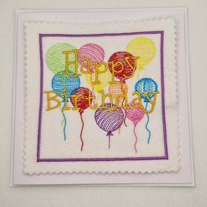 Biglietto di auguri con palloncini di compleanno ricamati