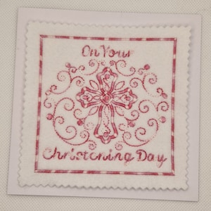 Carte brodée croix de baptême fille