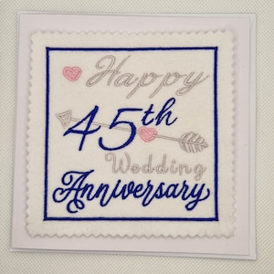 Geborduurde kaart 45-jarig jubileum (saffier)