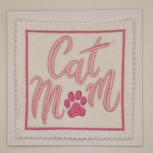 Carte brodée maman chat