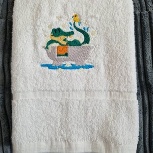 Toalla de mano de cocodrilo bordada
