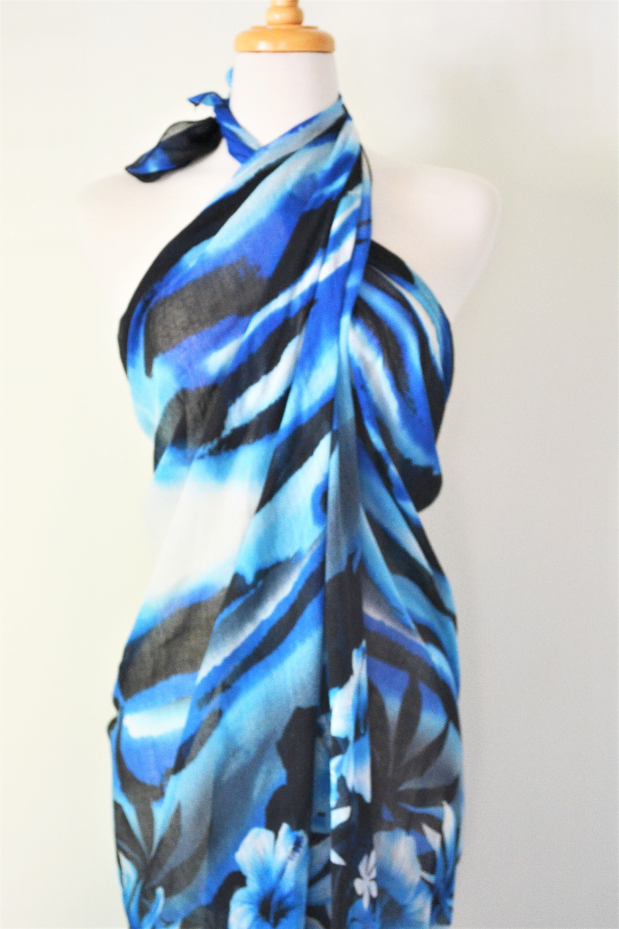 hawaiian print shawls
