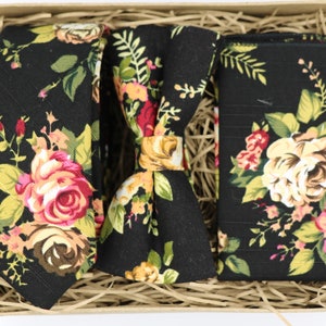 ROSE: Ties for Men, Groomsmen Gift, Boyfriend Gift, Husband Gift, Wedding Dress, Wedding Attire Mens, Floral Tie, Floral Pocket Square