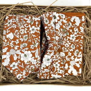 Eastwood Floral Cotton Tie and Pocket Square Set: Burnt Orange Wedding Attire