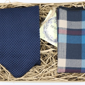 MIKE & ART: Pocket Squares, Mens Ties, Navy Knitted Tie, Groomsman Tie, Wedding Tie,Groomsman Gift, Christmas Gifts, Gifts for Men