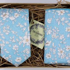 FLORA JUD: Ties for Men, Gifts for Men, Floral Tie, Wedding Tie, Wedding Attire, Groomsmen Gifts, Baby Blue Tie, Mens Tie, Pocket Square