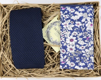 DAVE & DI: Tie Garden Etsy, Skinny Knitted Tie, Navy Mens, Tie Gift Set, Floral Pocket Square, Wedding Dress, Wedding Tie, Groomsman Gift