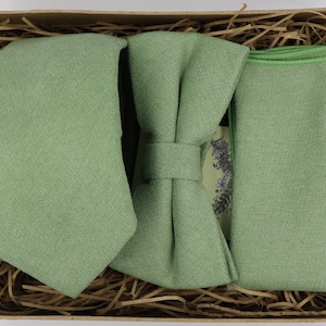 WES: Salbeigrüne Krawatte, Pastellhochzeit, Einstecktuch, Herren Geschenkset, Grüne Bio-Krawatte, Fliege, Salbei Taschentuch, Herrenkrawatten