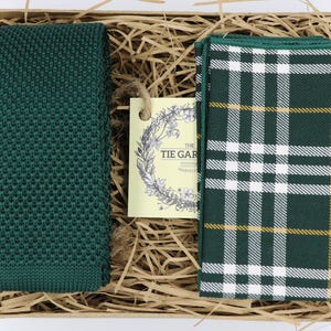 MAMMA LES: Knitted Necktie, Pocket Square, Ties for Men, Wedding Tie, Vintage Look, Groomsmen Gifts, Green Tie, Slim Tie, Knitted tie