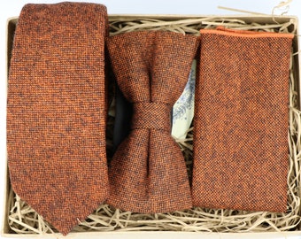 Ensemble de cravate en laine orange brûlé : cravate rouille, nœud papillon et pochette de costume