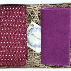 JEFF'S: Strickkrawatte, Strickkrawatte, Gestrickte Krawatte, Einstecktuch, Burgunder Krawatte, Hochzeitskrawatte, Groomsmen Geschenke, Hochzeitskleidung, Krawatten für Männer