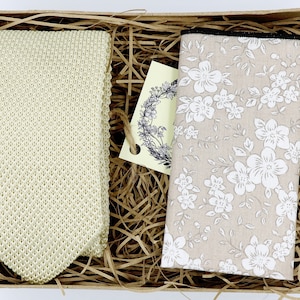 JOE & EDNA: Ivory Ties, Knitted Ties, Wedding Tie, Ivory Wedding Dress, Knitted Necktie, Floral Pocket Square, Groomsmen Gift, Gifts for Men
