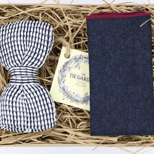MARCO: gebreide vlinderdas, marineblauwe strik, marineblauwe vlinderdas, zwarte stropdas, cadeaus voor mannen, vintage look, marineblauw pochet, stropdassen voor heren,
