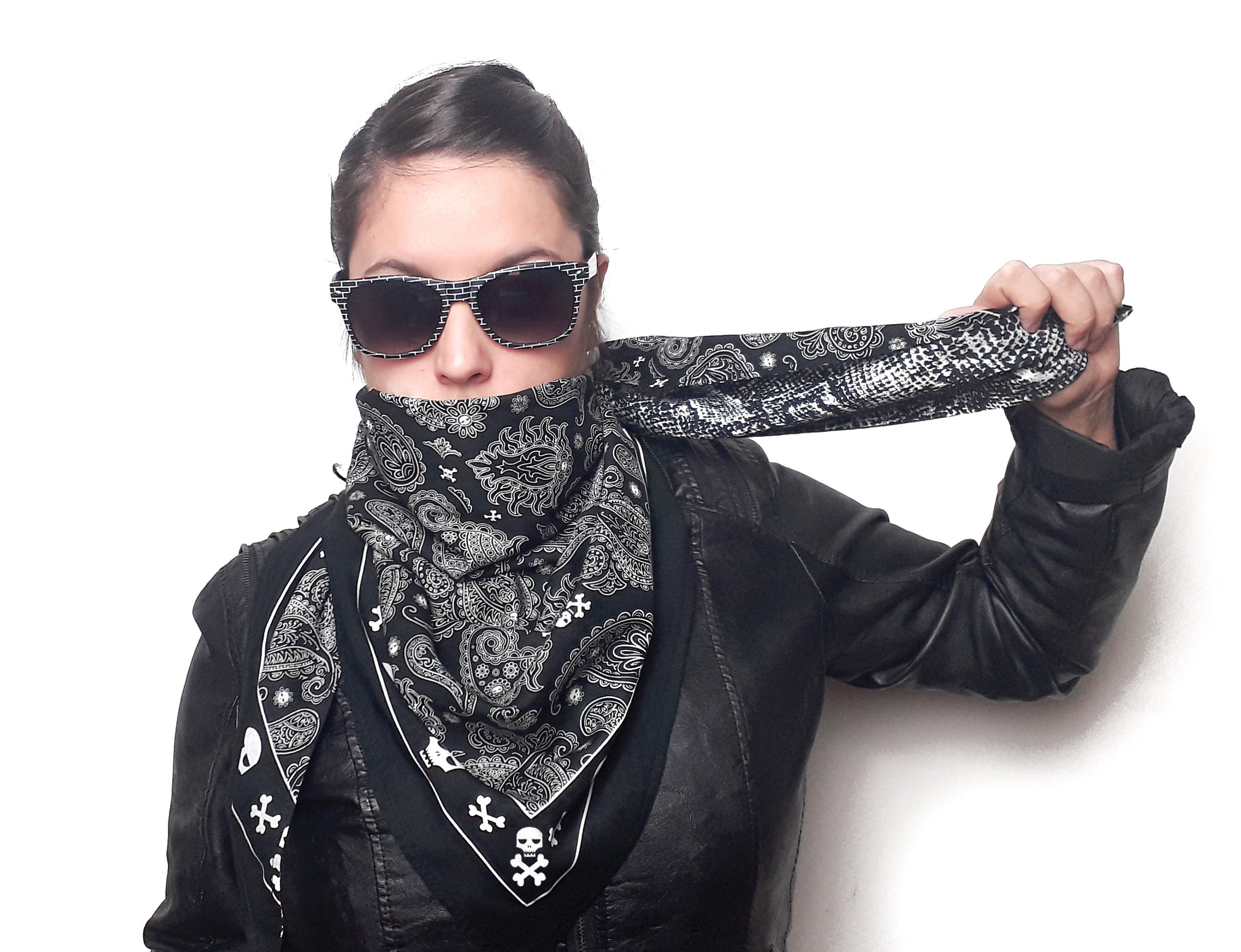 Bandana Con Teschio E Ossa Incrociate, Fascia Per Capelli Da Motociclista, In Metallo, Stile Gotico, Chemio, 100% Cotone, Tessuto Rose And Hubble, Perfetta Per Costumi Da Pirata - Italia - Foto 4