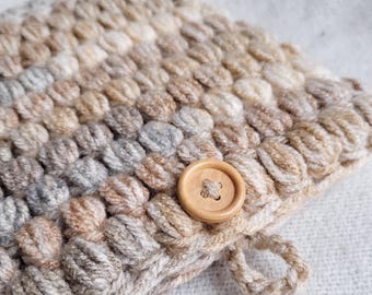 Handmade Crochet E-Reader Sleeve: Neutral Kindle Paperwhite & Kobo Cover with Button, 5.5x7 in