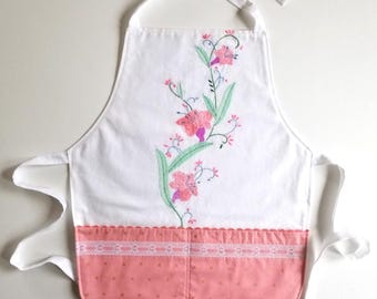 Childs White Floral Apron