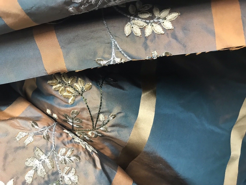 100/% Silk Taffeta Embroidery Fabric Teal /& Peach Iridescent 34 Yard Remnant
