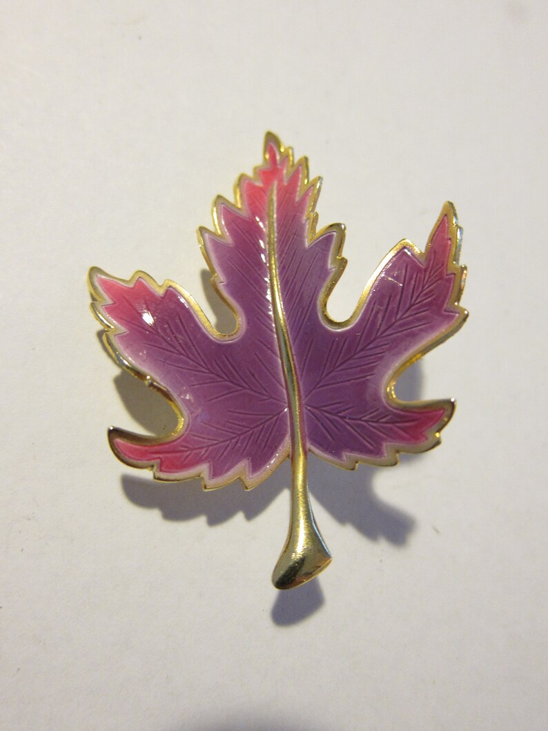 30 Stunning 1980s Enamel Leaf Brooch