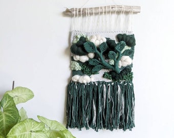 Macrame Woven Wall Tapestry / Boho Home Decor, woven sculpture, weave tapestry hanging, green textured wall art for boho home