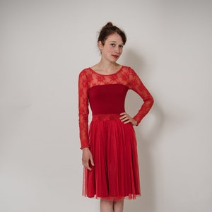 red tulle dress Red Lady with lace image 1