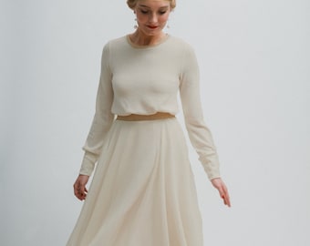 Winterbrautkleid  "Wolke" kurz und locker mit Langarm