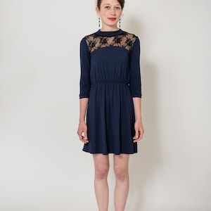 dark blue jersey dress Blue Moon with lace image 2