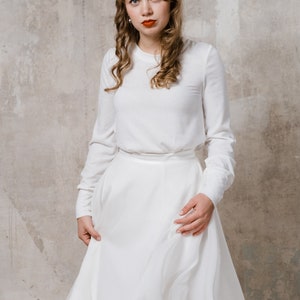 Winter wedding dress Clay short and loose with long sleeve image 4