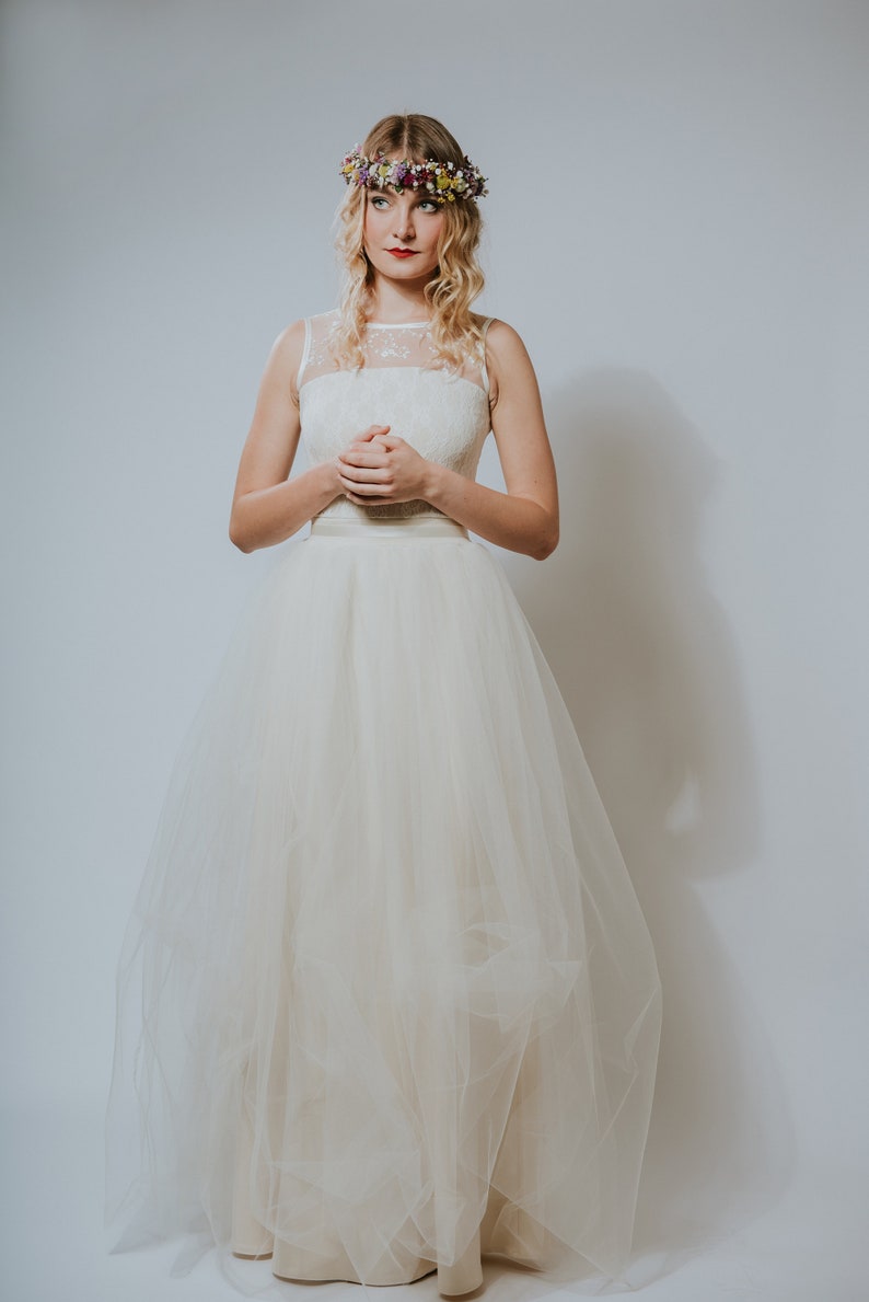 long boho wedding dress with tulle skirt Snowdrop image 2