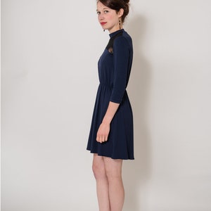 dark blue jersey dress Blue Moon with lace image 3