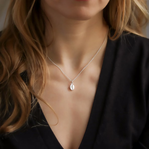 Collier en grains de café – Cadeau parfait pour les amateurs de café, les femmes, les anniversaires, Noël et les occasions spéciales.