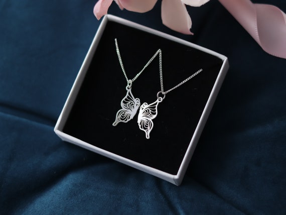 Mother Daughter Butterfly Necklace Set of 2 Matching Necklaces Mothers Day Thoughtful Jewellery for Mum Appreciation Gift Mummy and Me