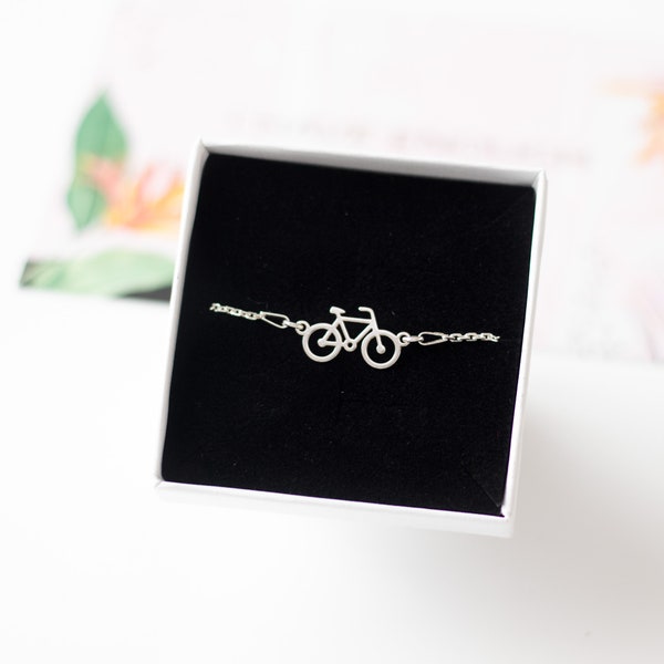 Sterling Silver Bike Bracelet - Elegant Bicycle Chain Jewellery for Women, Perfect Cycling Enthusiast Gift,  Travel-Themed Sports Accessory