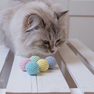 Catnip Ball cat toy, Pastel balls, catnip cat toy, set of cat toys, cute cat toy, toy with catnip, toys for cats, best cat toy, valerian toy